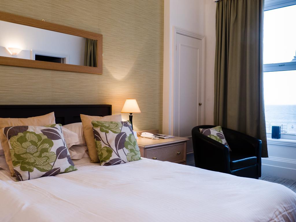 The Beachfield Guest Accommodation Penzance Room photo